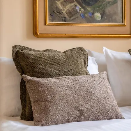 Pensionat The Train Bari