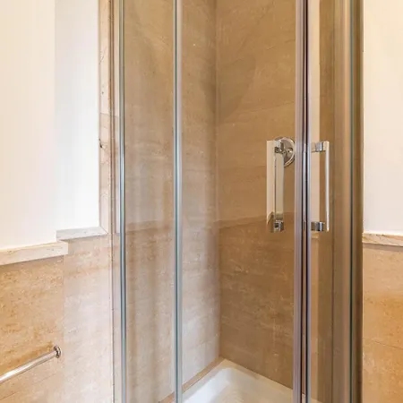 בית הארחה The Train 3*