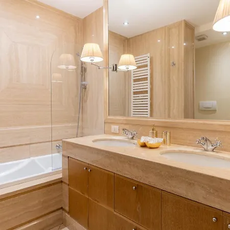 The Train 3* בארי