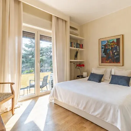 The Train 3* בארי